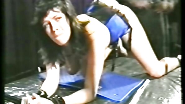 Fekete ménes szögezi le a barátnőjét porno video ingyen