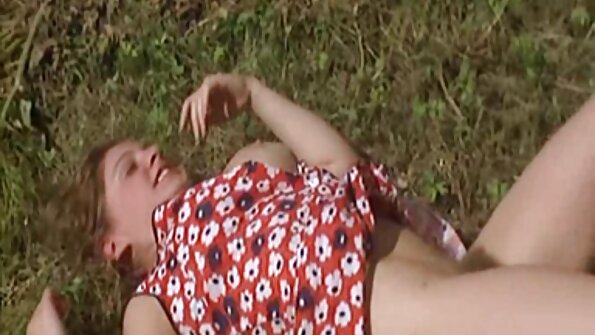 Duci barna szar nagyon sex videó magyarul jóképű szobatársát